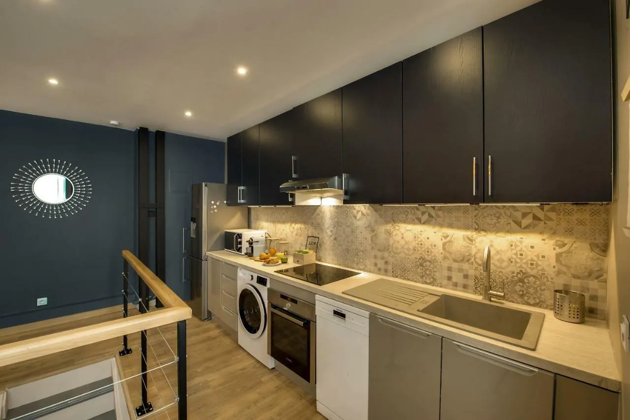 Beautiful Triplex In The Center Of Apartment Paris