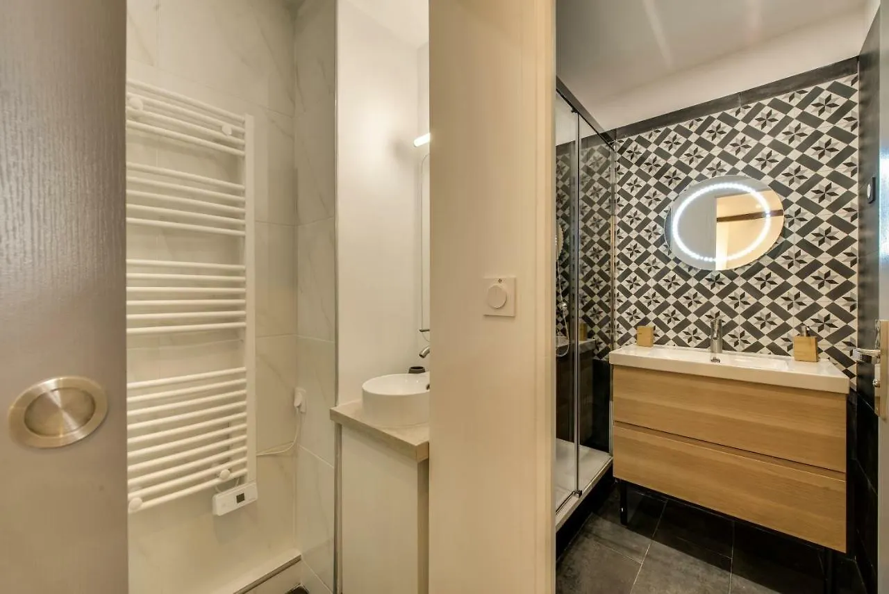 Beautiful Triplex In The Center Of Apartment *